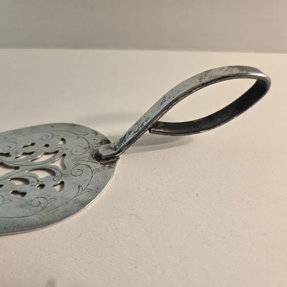 WA ITALY SILVERPLATE LOOP HANDLED PASTRY‎ CHEESE SERVER CHARCUTERIE SERVEWEAR